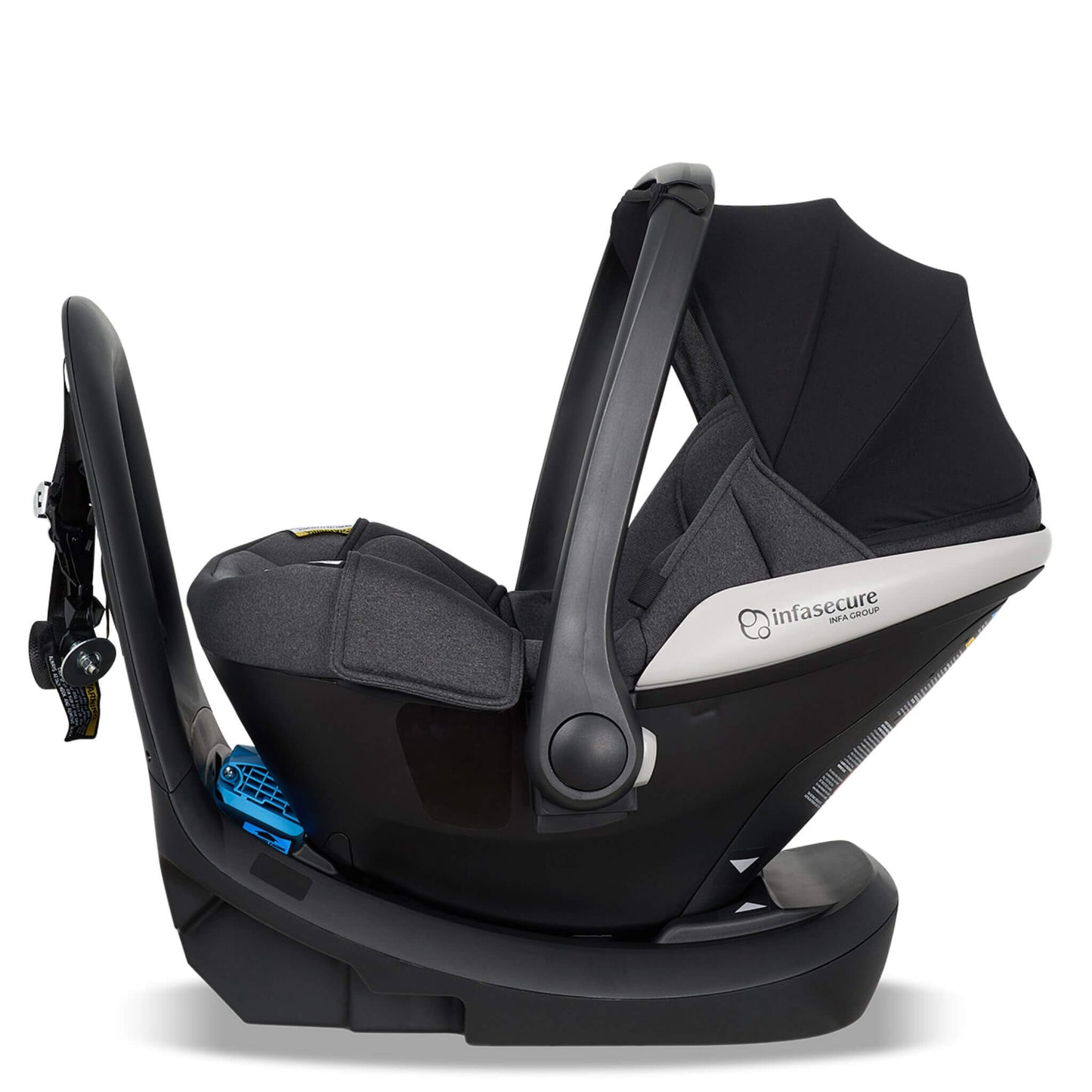 Cocoon Go Capsule installed on ISOFix base with canopy extended