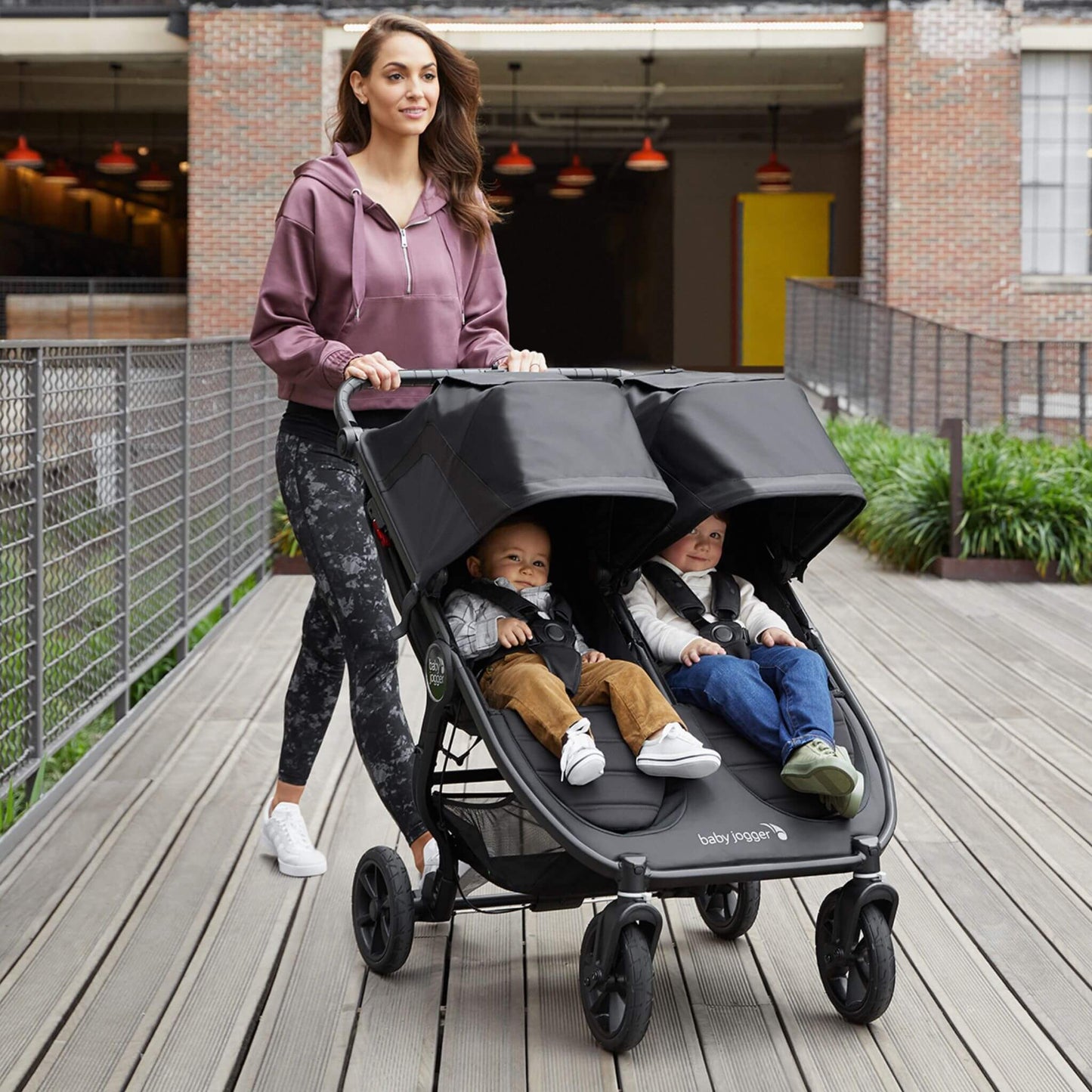 Baby_Jogger_city_mini_GT2_double_pram_black