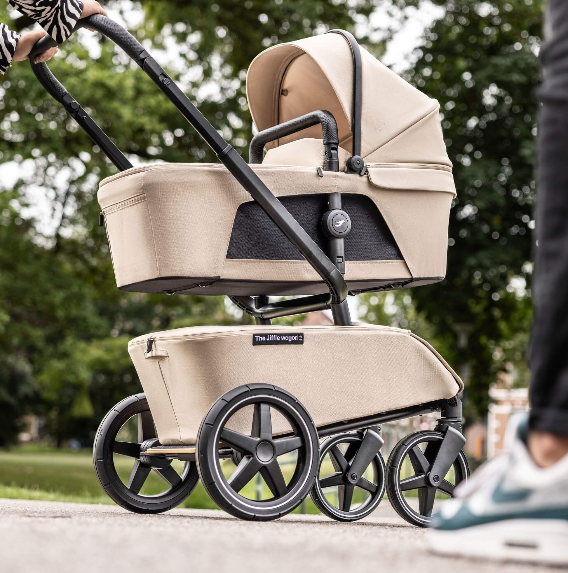 pram_with_cart_the_jiffle